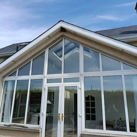 The Feathered Nest At The Cracked Hen 3* ゴリー