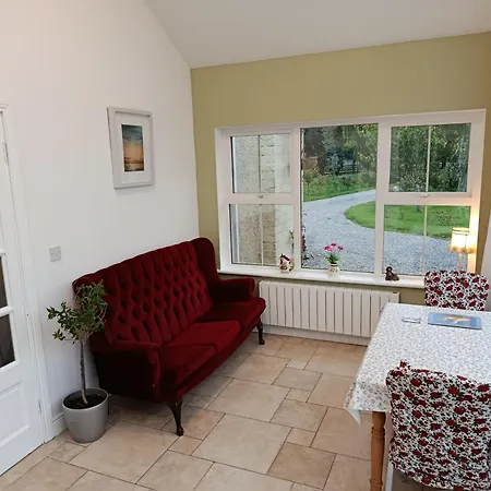 Panzió The Feathered Nest At The Cracked Hen